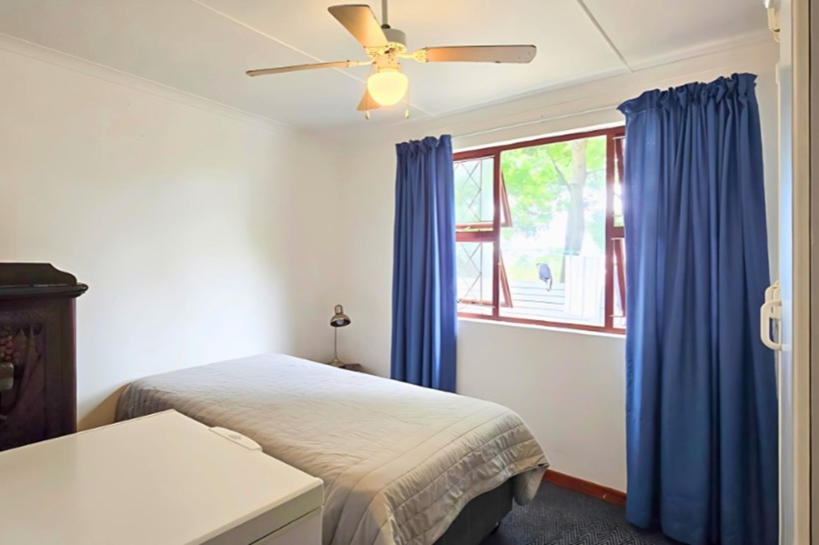 5 Bedroom Property for Sale in Gonubie Eastern Cape